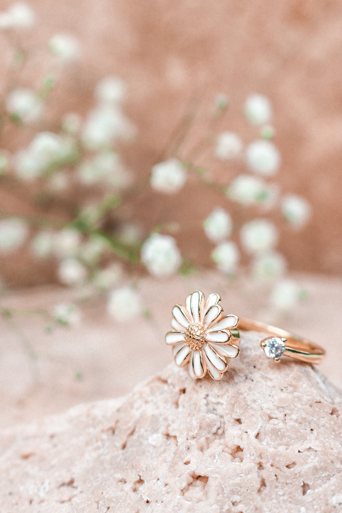 DAISY - White Daisy Dreams Spinner Ring