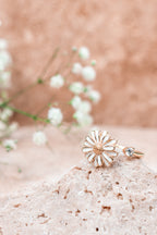 DAISY - White Daisy Dreams Spinner Ring