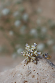 SOPHIE - Snowflake Spinner Ring