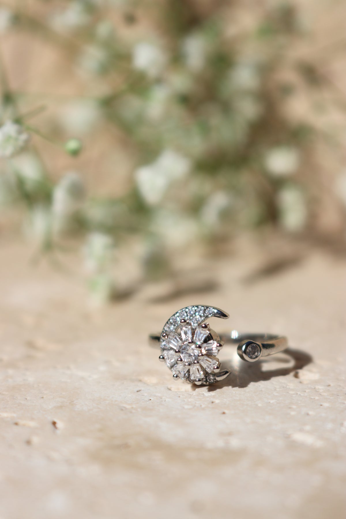 MASHA - Daisy Moon Spinner Ring