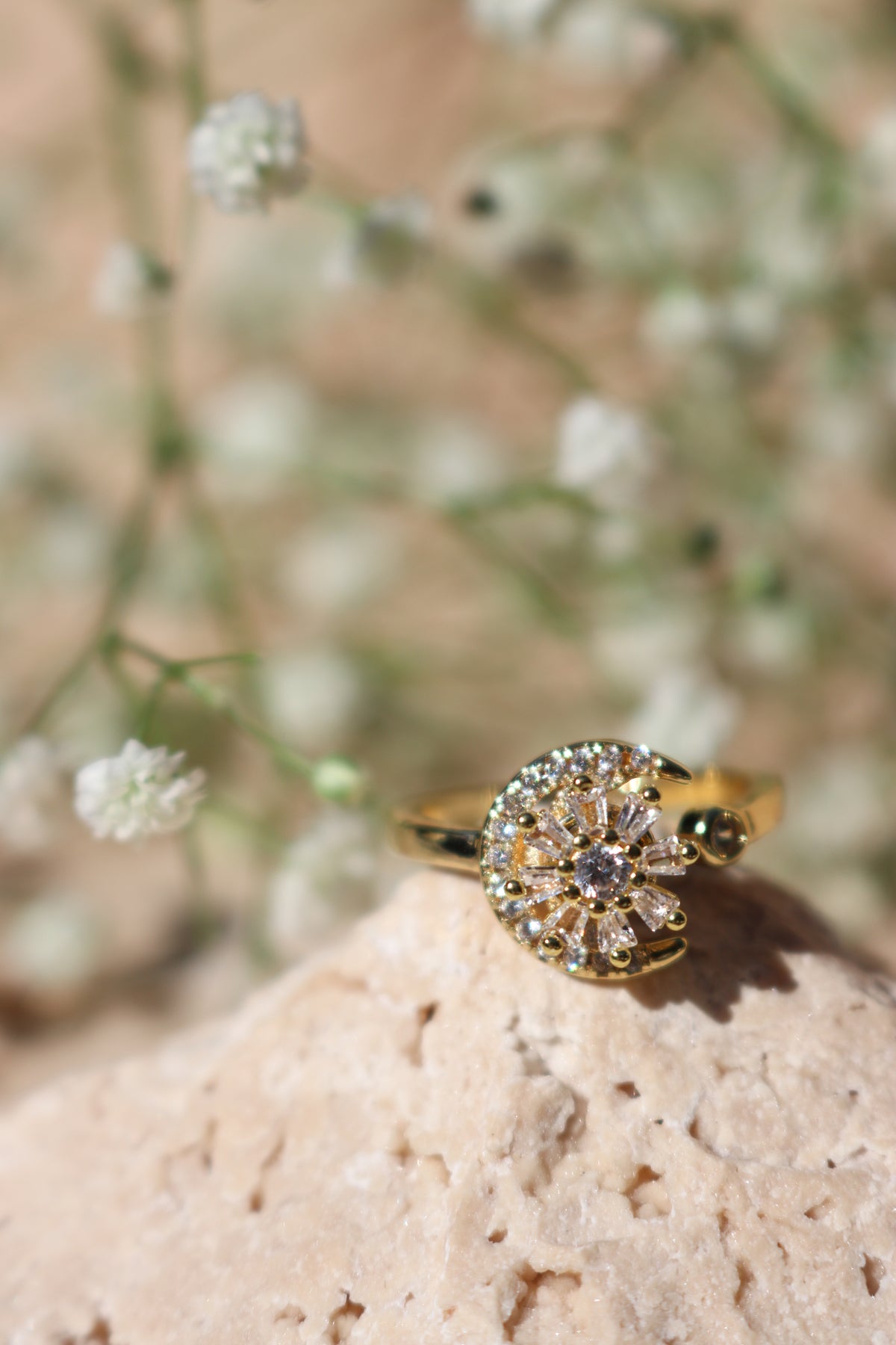 MASHA - Daisy Moon Spinner Ring