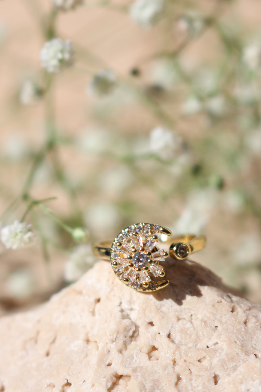 MASHA - Daisy Moon Spinner Ring