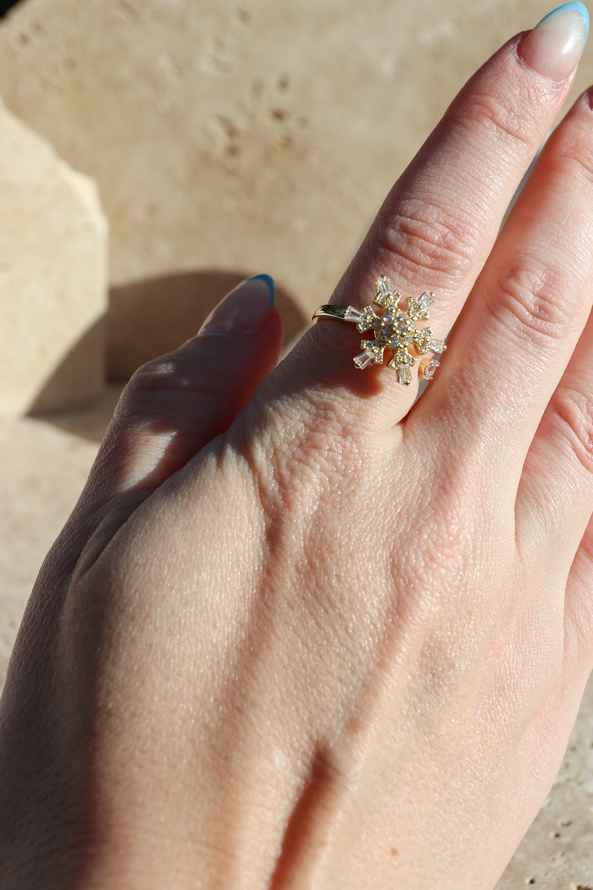 SOPHIE - Snowflake Spinner Ring