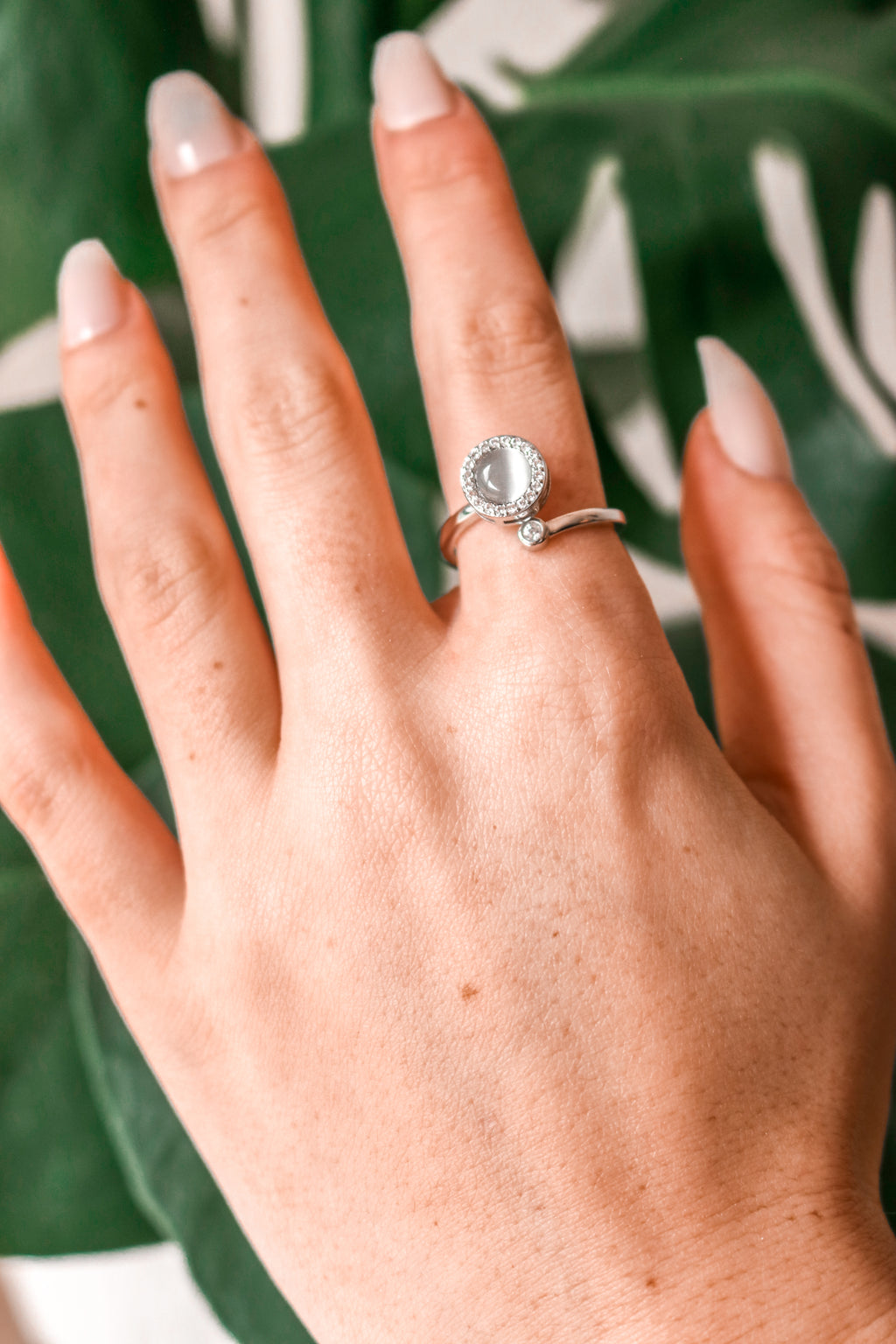 OLIVIA - Opal Spinner Ring