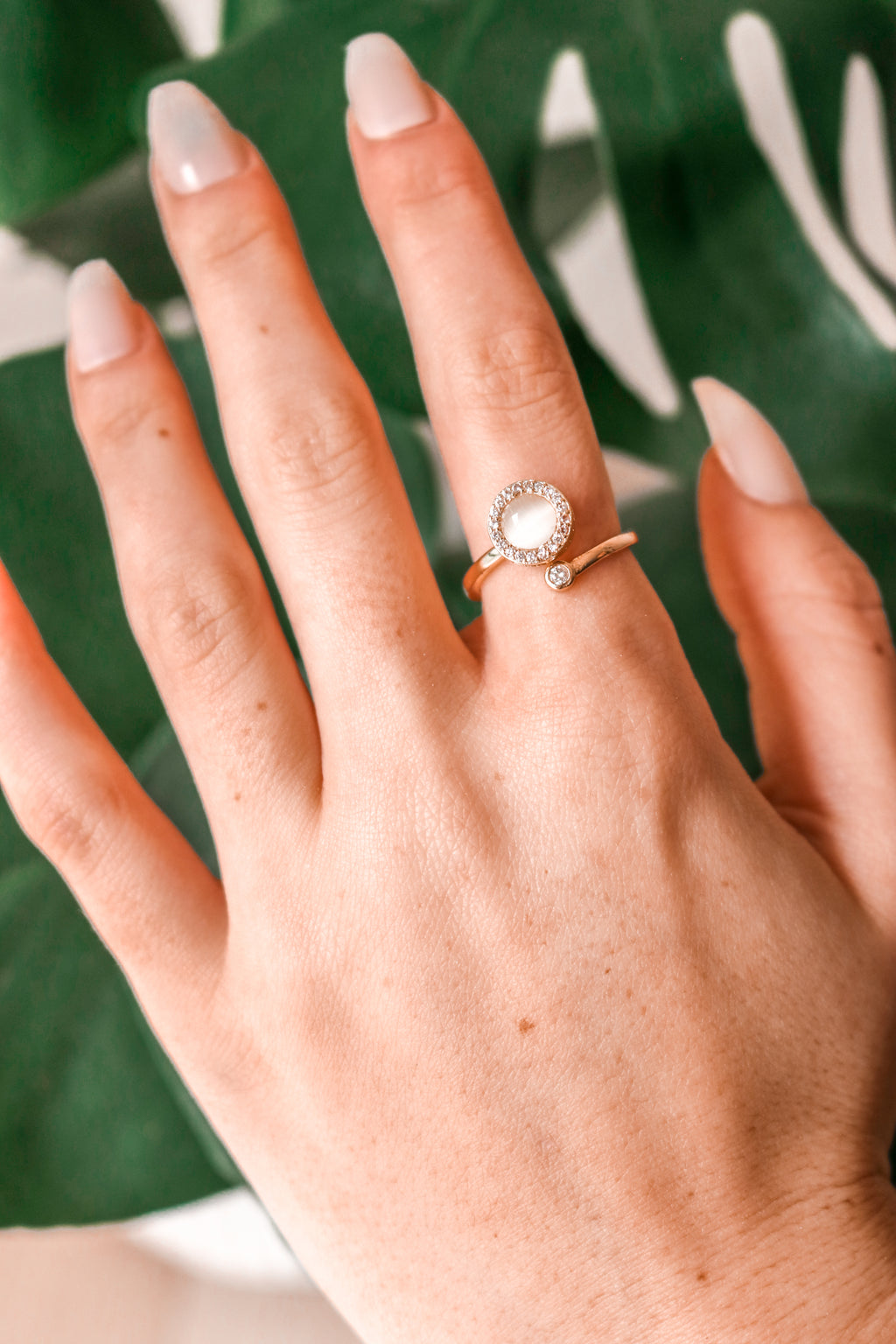 OLIVIA - Opal Spinner Ring