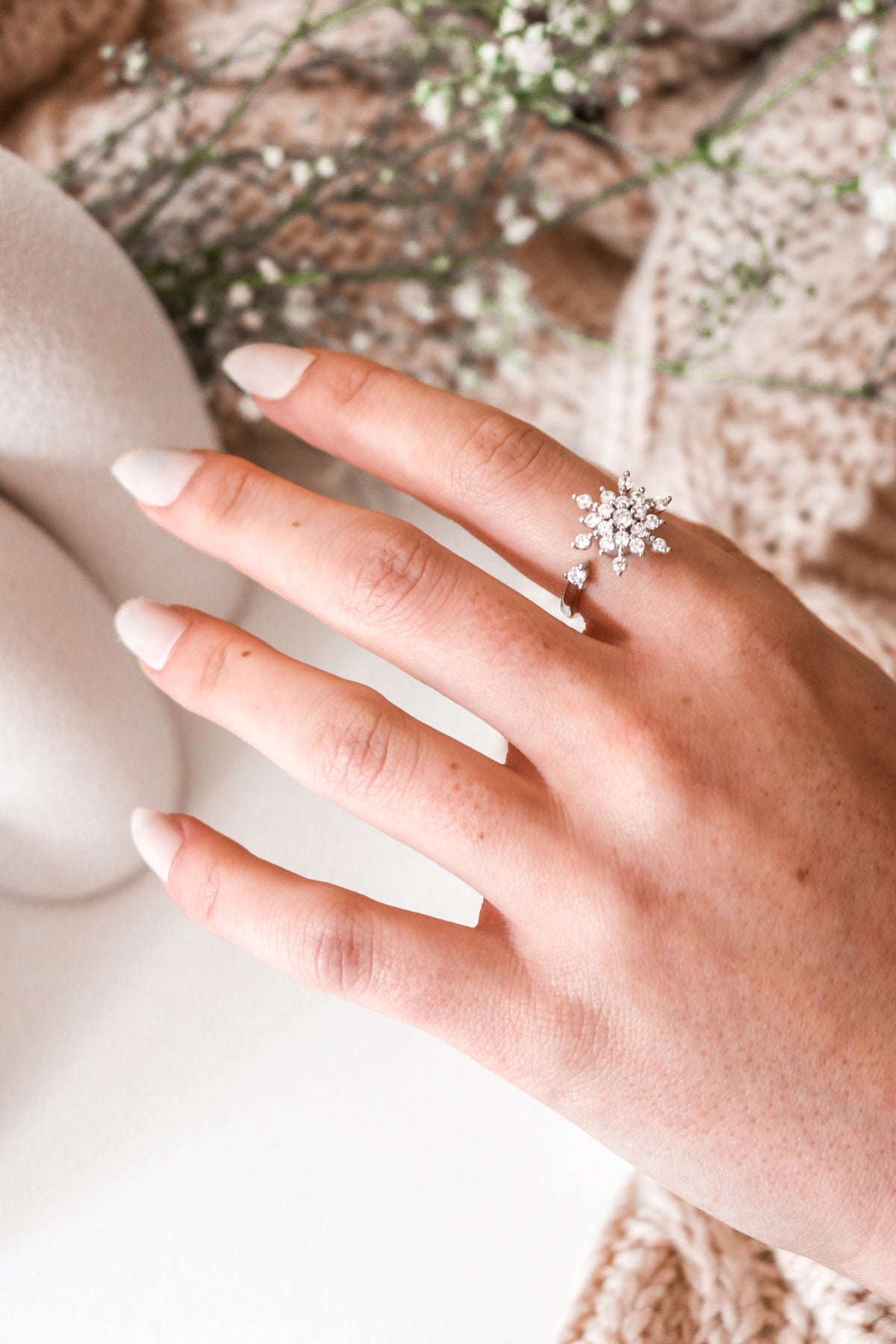 CHLOE -  Crystal Flower Spinner Ring