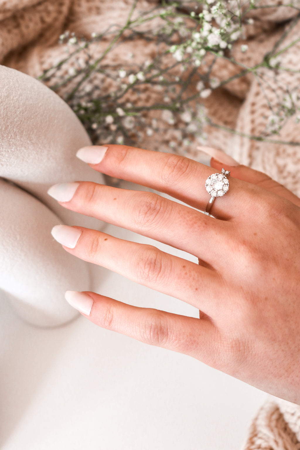 ZEENA - Crystal Club Spinner Ring